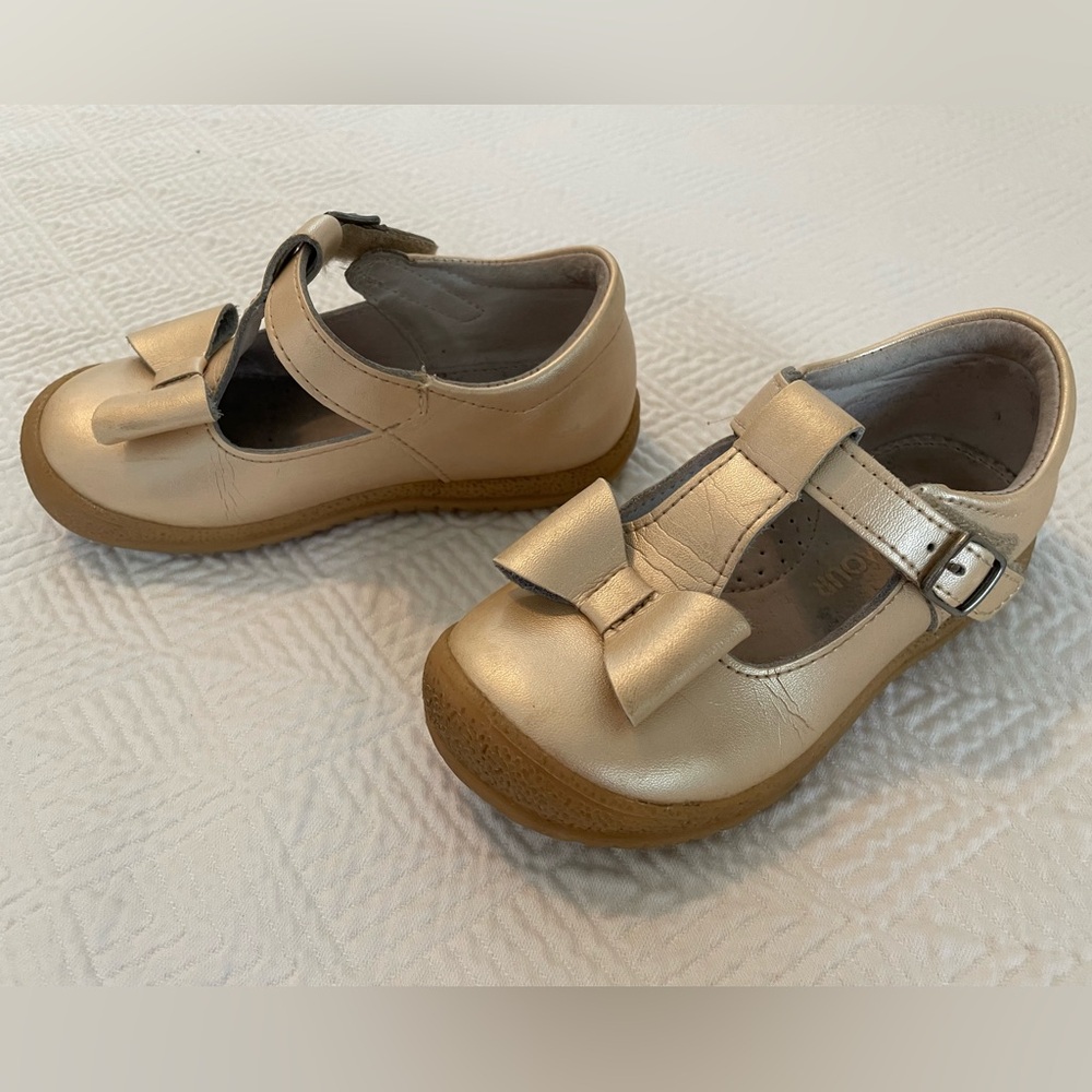 L’Amour girls leather dress shoes